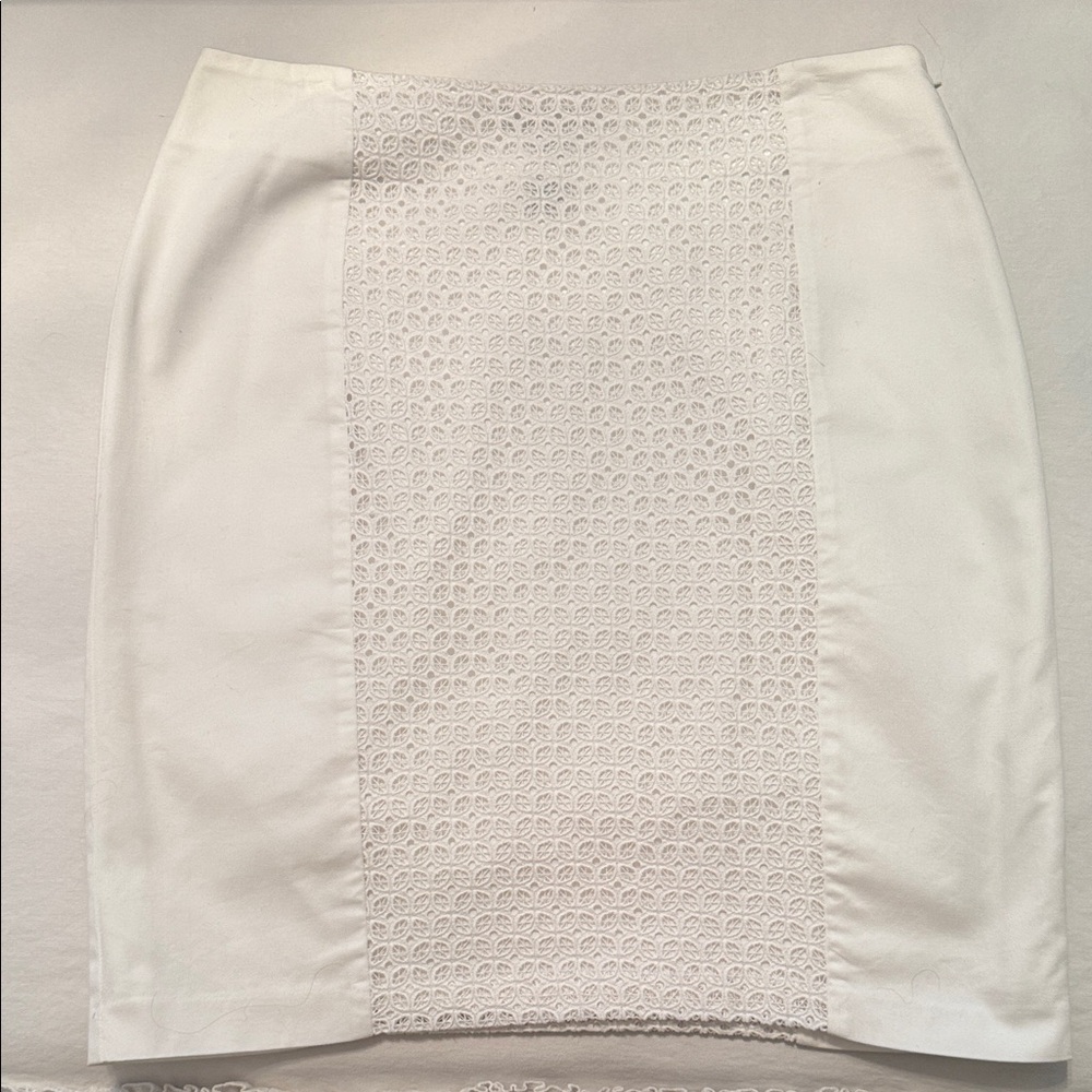 Apt. 9 White Eyelit Pencil Skirt
